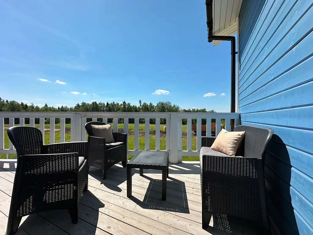 Коттедж с сауной с видом на лес