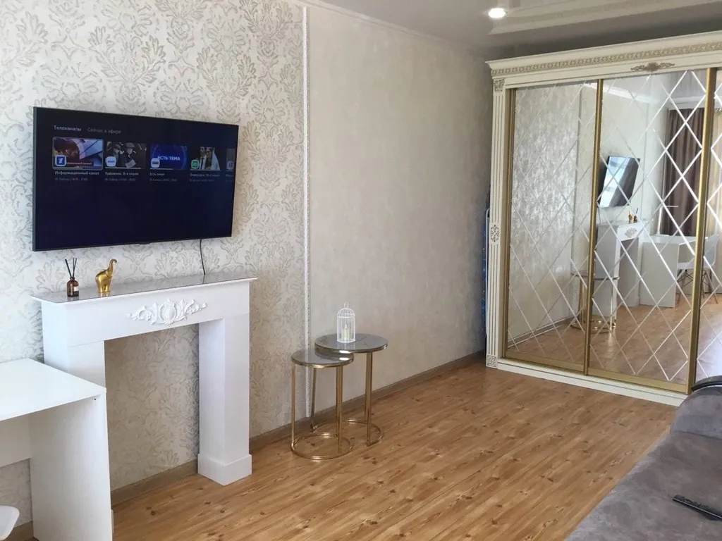 Апартаменты напротив Кристалла