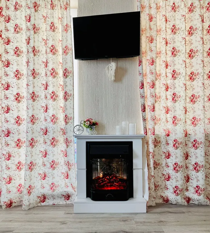 Уютная студия с террасой и бассейном