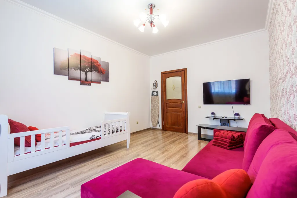 Просторная двухкомнатная квартира возле парка Галицкого