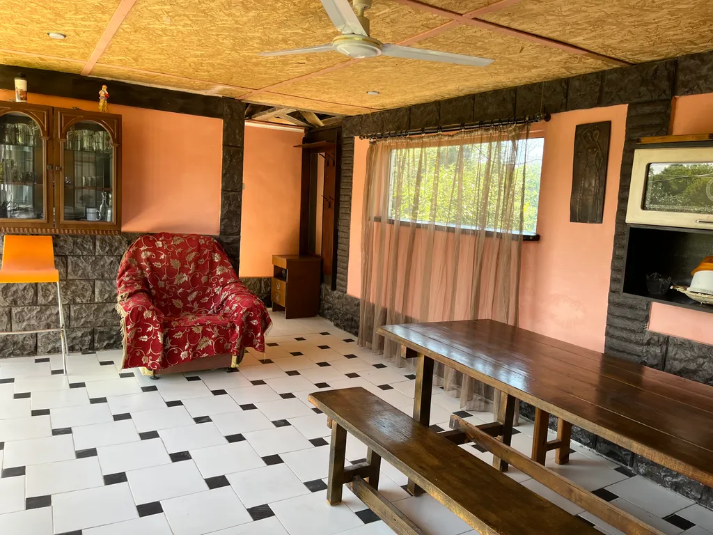 Коттедж Коттедж «Басиат» с видом на горы — Сухум