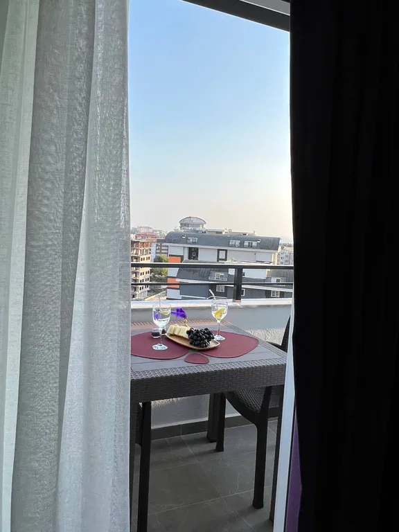 Стильные комфортные апартаменты с видом на море