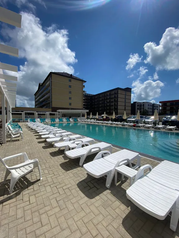 Квартира Апартаменты у моря с бассейном — Анапа