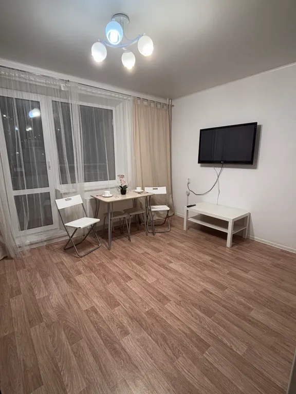 Просторная квартира в экологически чистом районе — аренда посуточно в Челябинск