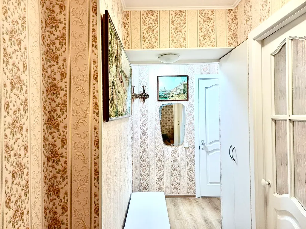 Уютная квартира в шаге от станции метро Проспект Космонавтов