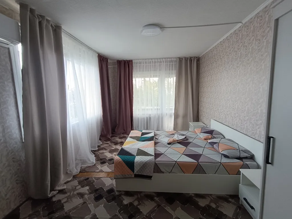 Дом с бассейном и баней