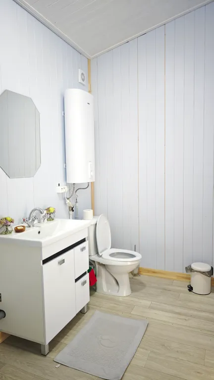 Дом у реки на закрытой охраняемой территории комплекса Гранд Ольгино