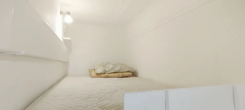 Квартира Отдельная капсула на втором ярусе — аренда посуточно в Санкт-Петербург