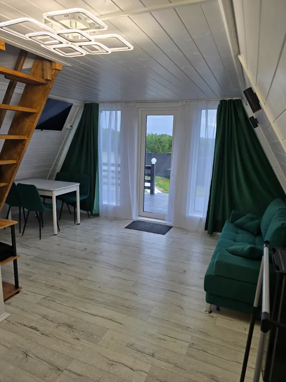 Коттедж Коттедж Двухуровневый семейный номер с 2 спальными комнатами и верандой — Озёры