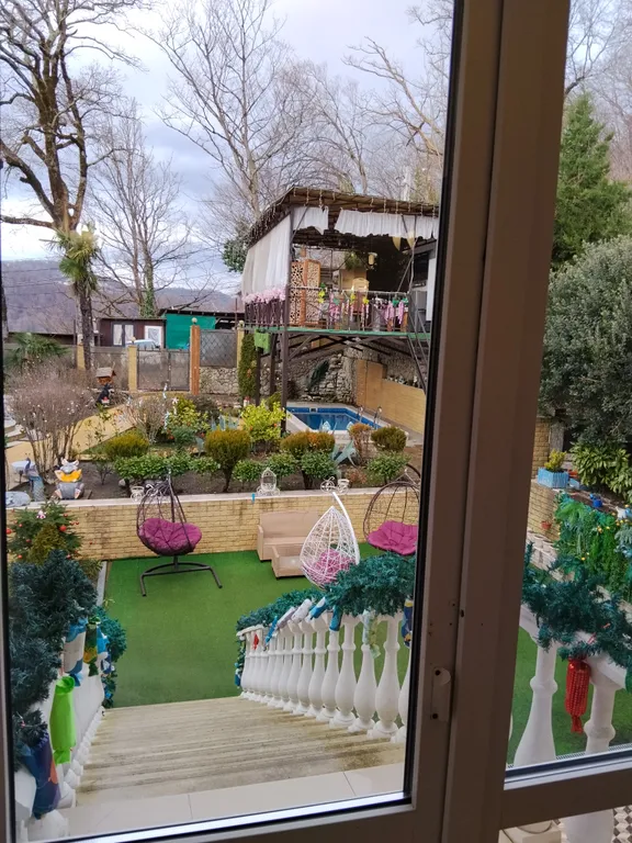 Дом замок с видом на море и горы