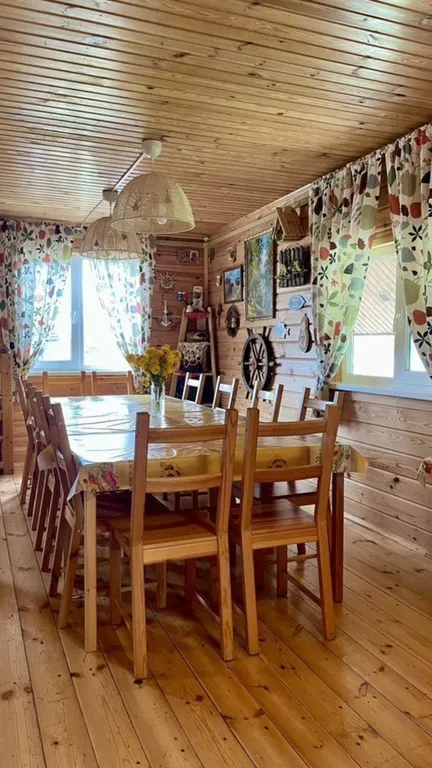 Домик на берегу Оки в сельской усадьбе Варежка