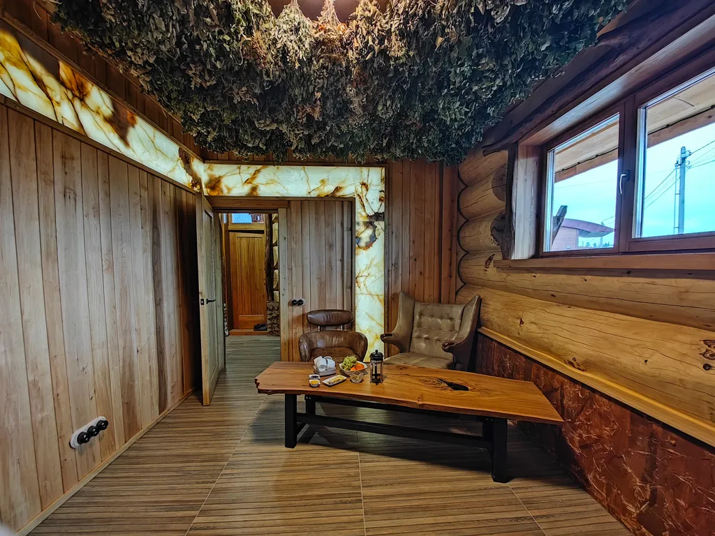 Уютный домик в виде шалаша для спокойного отдыха