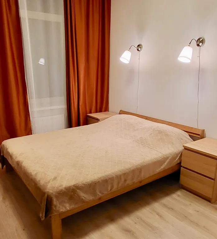 У залива среди сосен