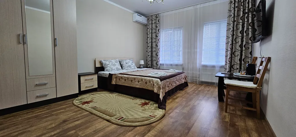 Дом на набережной