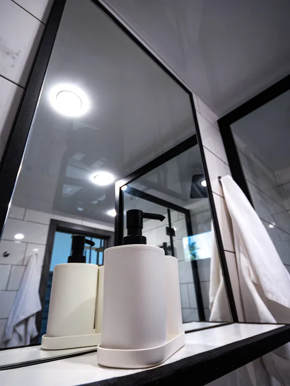 Апартаменты с горячим бассейном и видом на горы