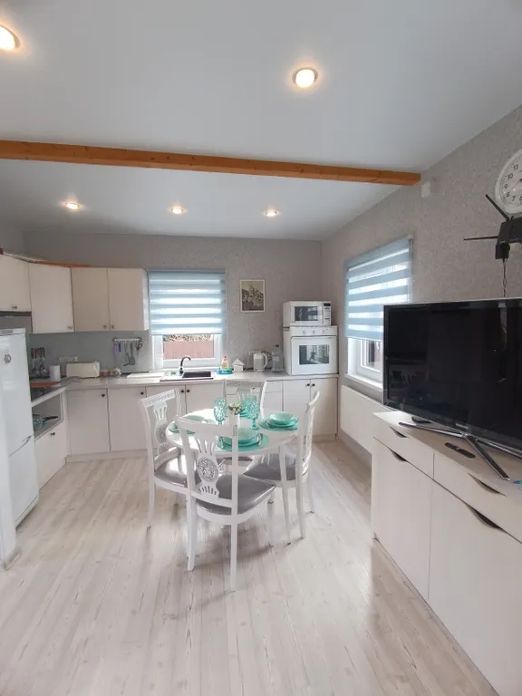 Домик у моря