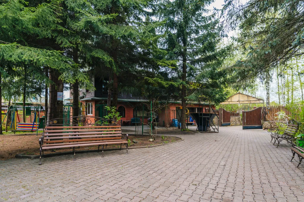 Дом в лесу в русском стиле