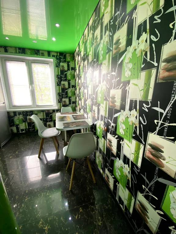 Комфортная квартира в тихом зелёном микрорайоне недалеко от центра