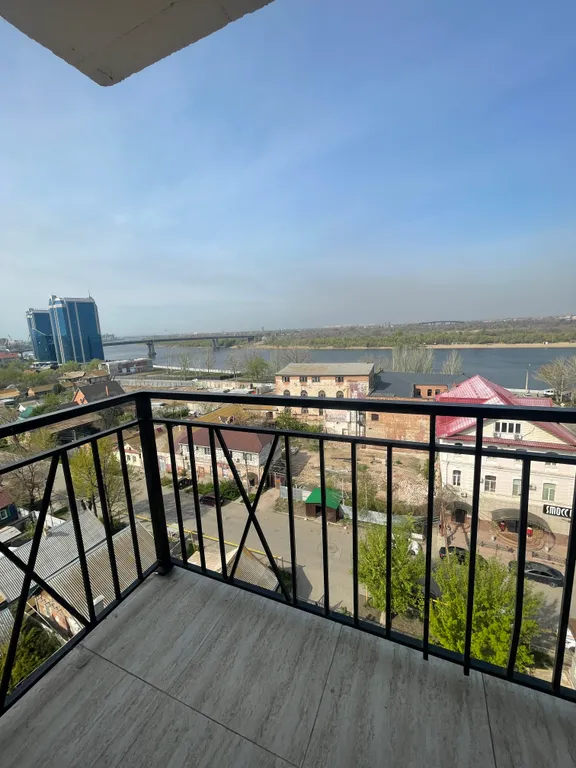 Новая квартира у набережной