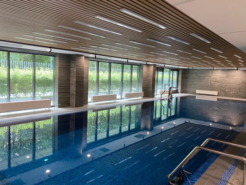 Апарт Aquamarine Resort в доме с бассейном и сауной возле залива