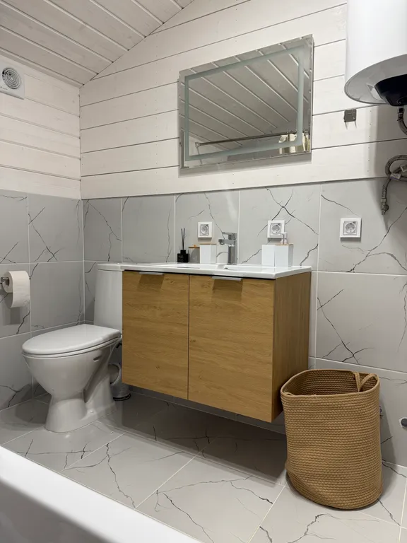 Уютный дом с видом на лес