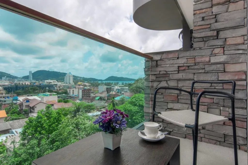 Квартира на Патонге