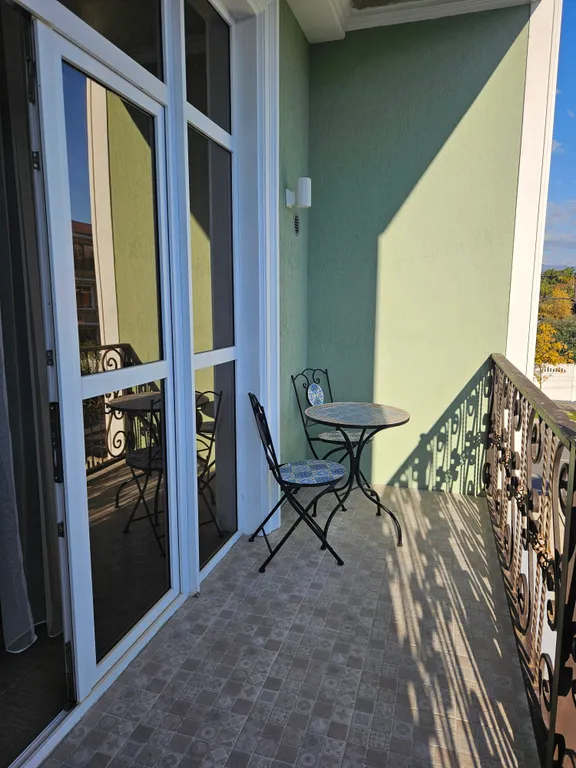 Апартаменты в  отеле Атлас