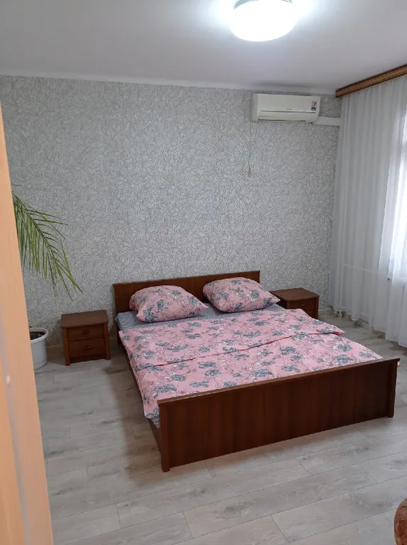 Уютная двухкомнатная квартира — аренда посуточно в Богучар