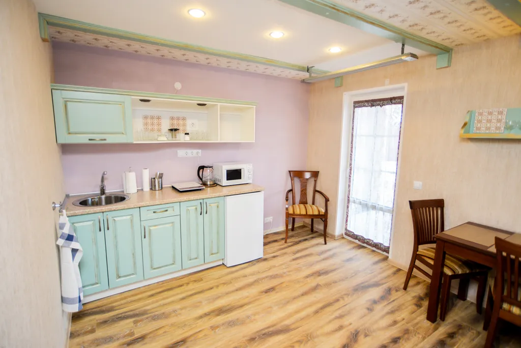 Дом возле монастыря