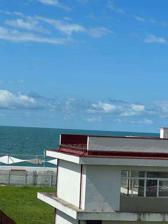 Апартамент с видом на море