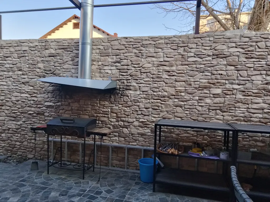 Уютный дом для большой компании