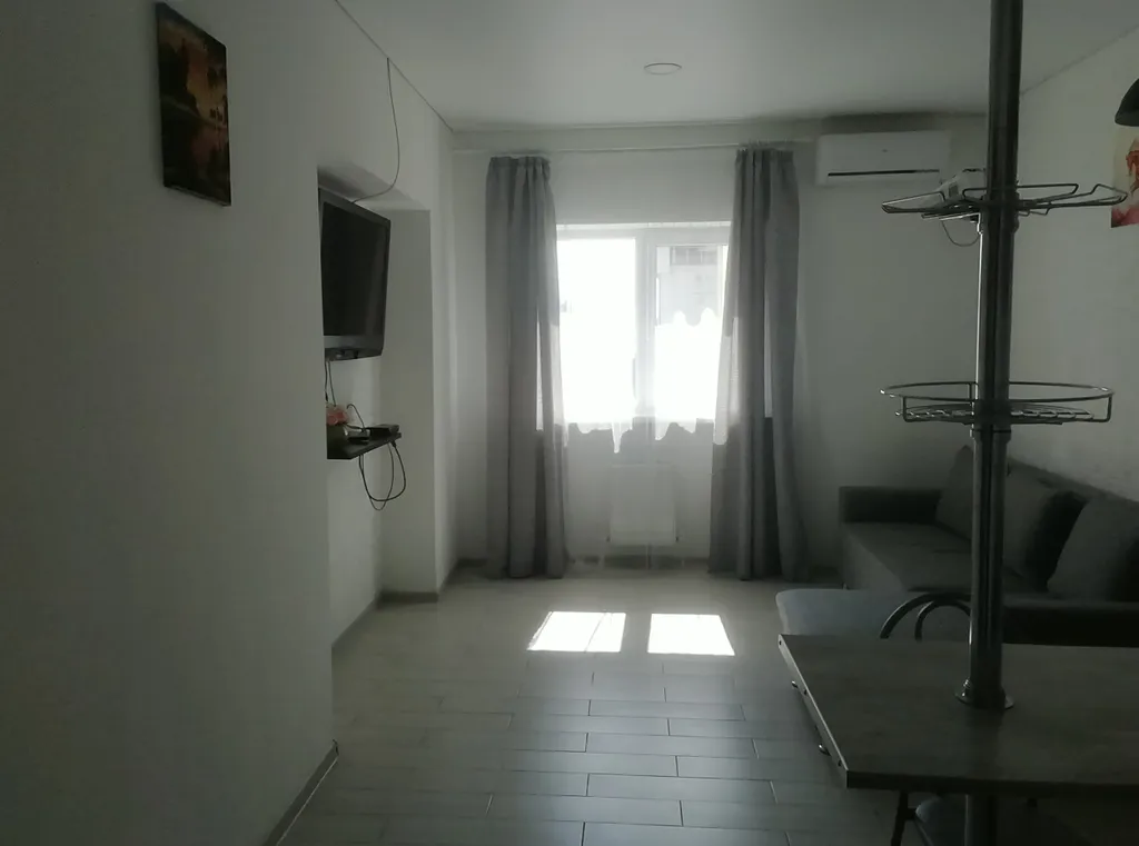 Уютная двухкомнатная студия у моря