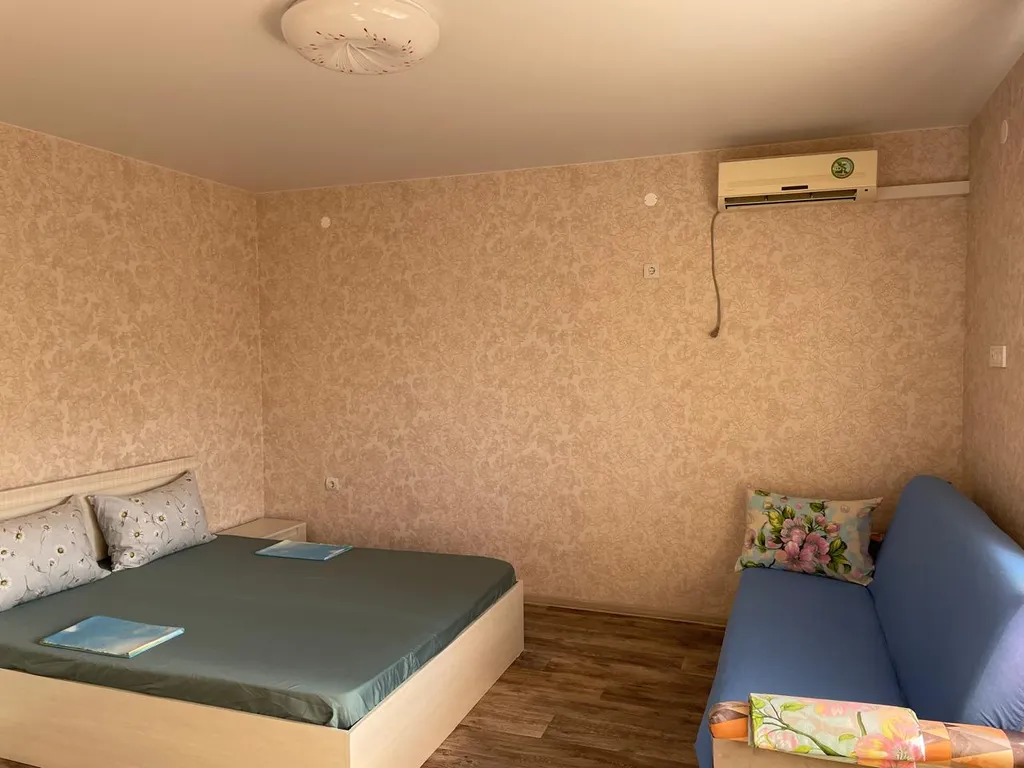 Двухэтажный дом на берегу Азовского моря