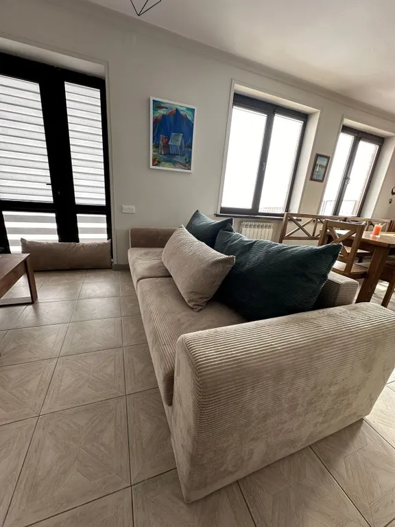 2-этажный дом с прекрасным видом на горы