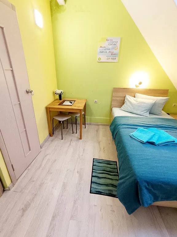 Стандартный одноместный номер на мансардном этаже