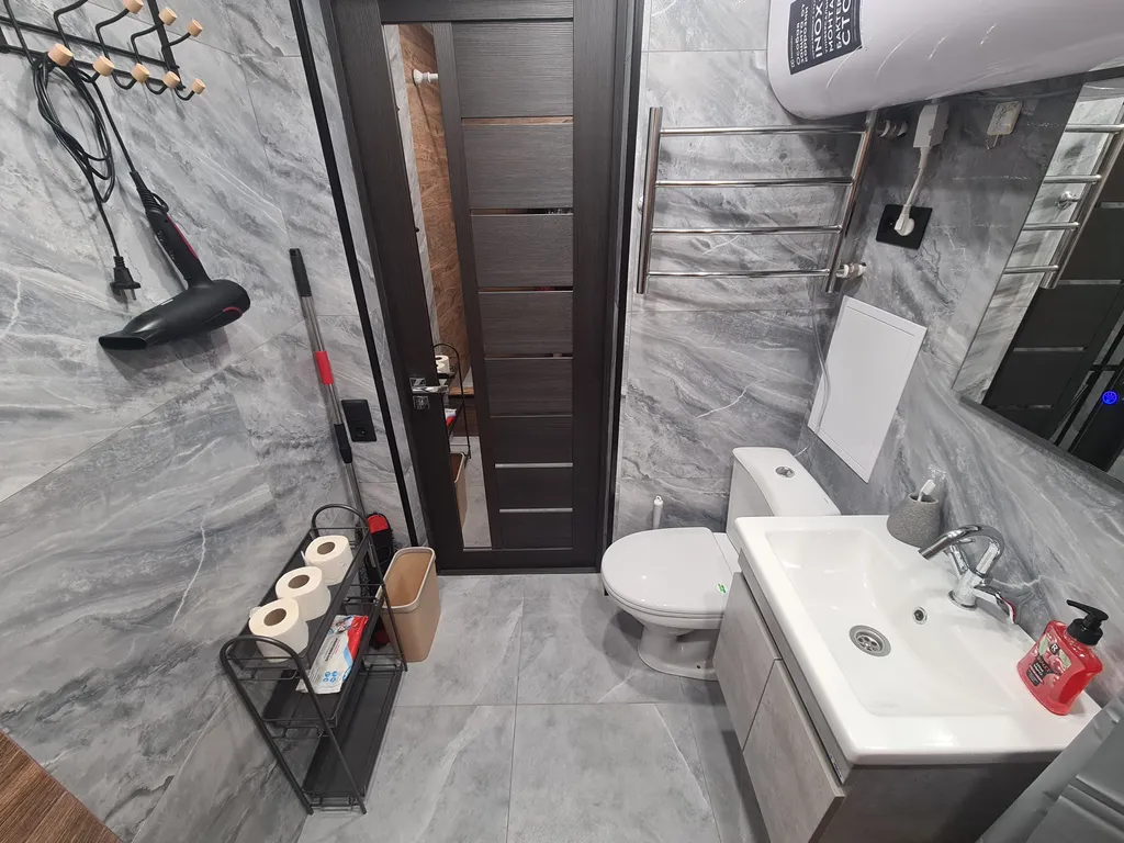 Уютная студия с новым ремонтом в деловом центре города