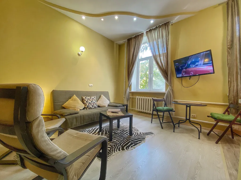 Квартира Комфортабельная студия вблизи туристического маршрута — аренда посуточно в Смоленск