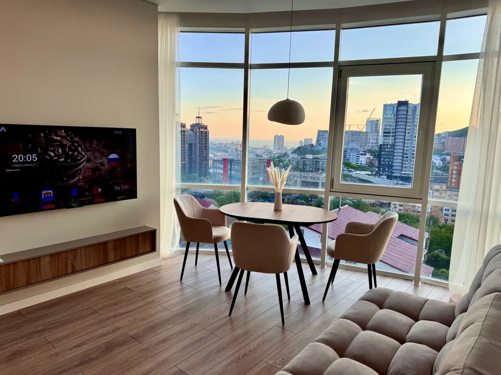 Великолепная квартира в центре с панорамным видом на Золотой мост — аренда посуточно в Владивосток