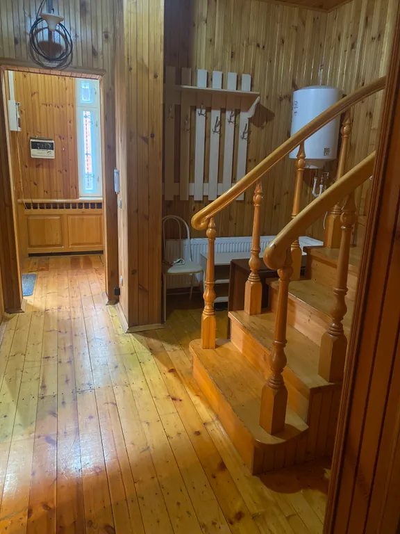 Дом на берегу реки