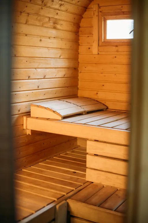 Уютный домик с видом на лес