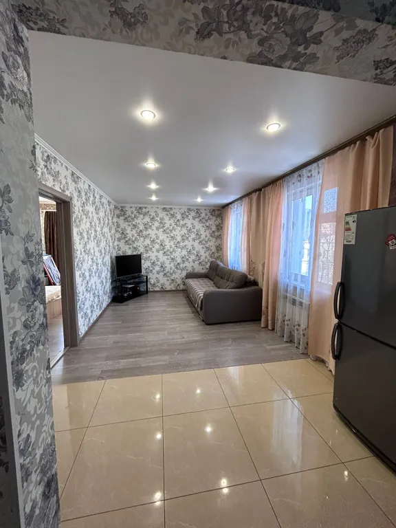 Квартира в новострoе с pазвитой инфpаструктуpой — аренда посуточно в Южно-Сахалинск