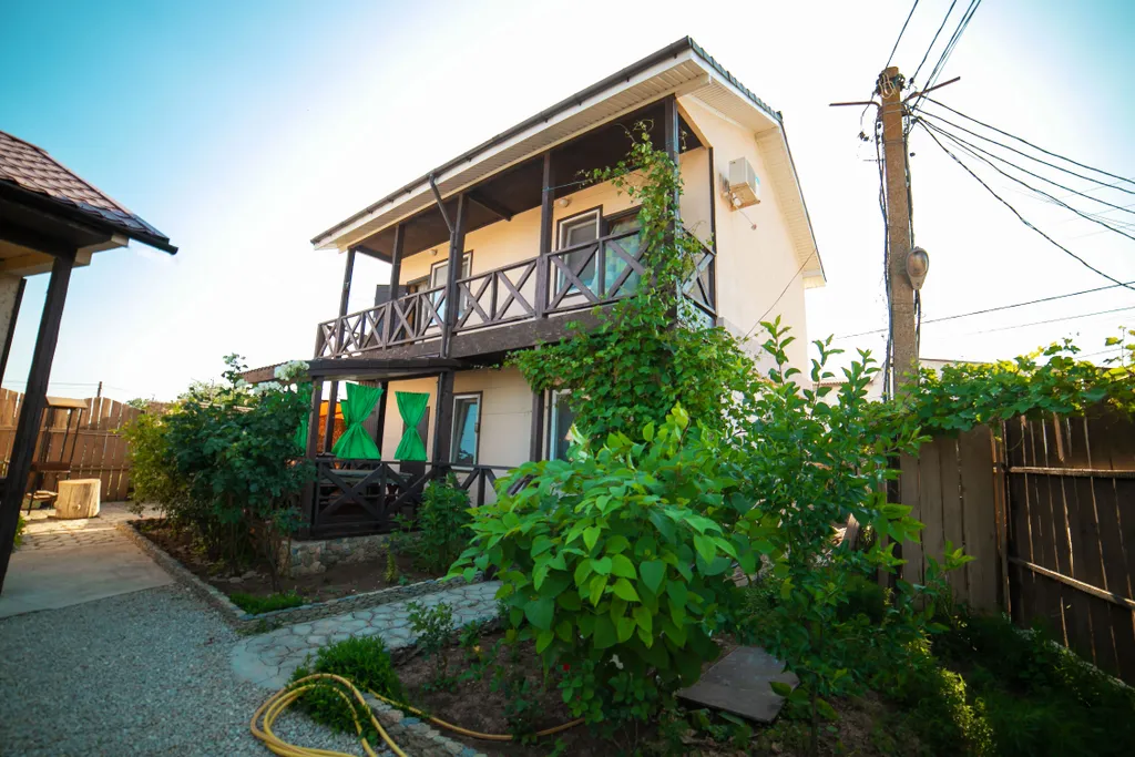 Квартира Квартира Двухкомнатный пятиместный номер на втором  этаже — Витино