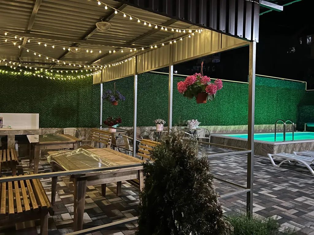 Новый дом с подогреваемым бассейном