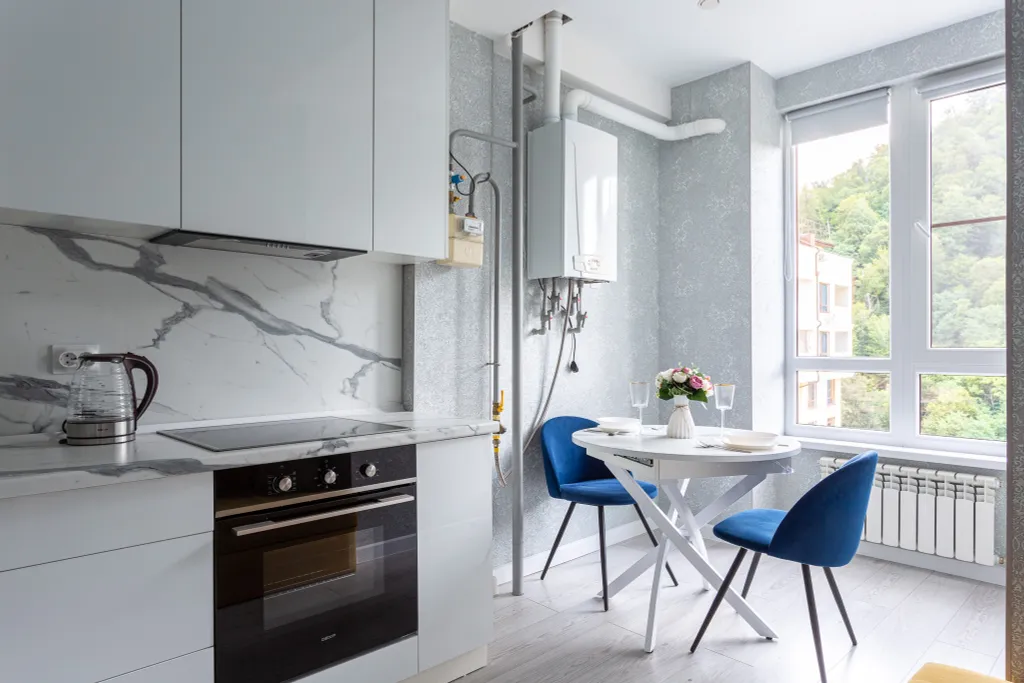 Квартира с балконом и видом на гору