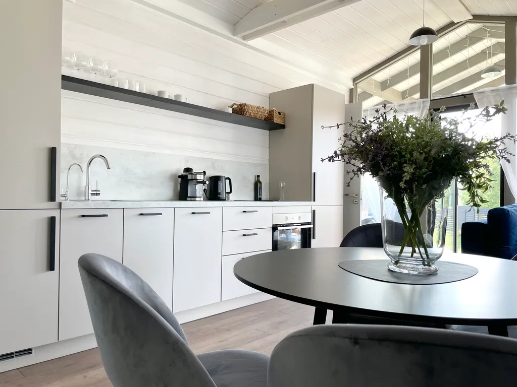 Домик с видом на реку