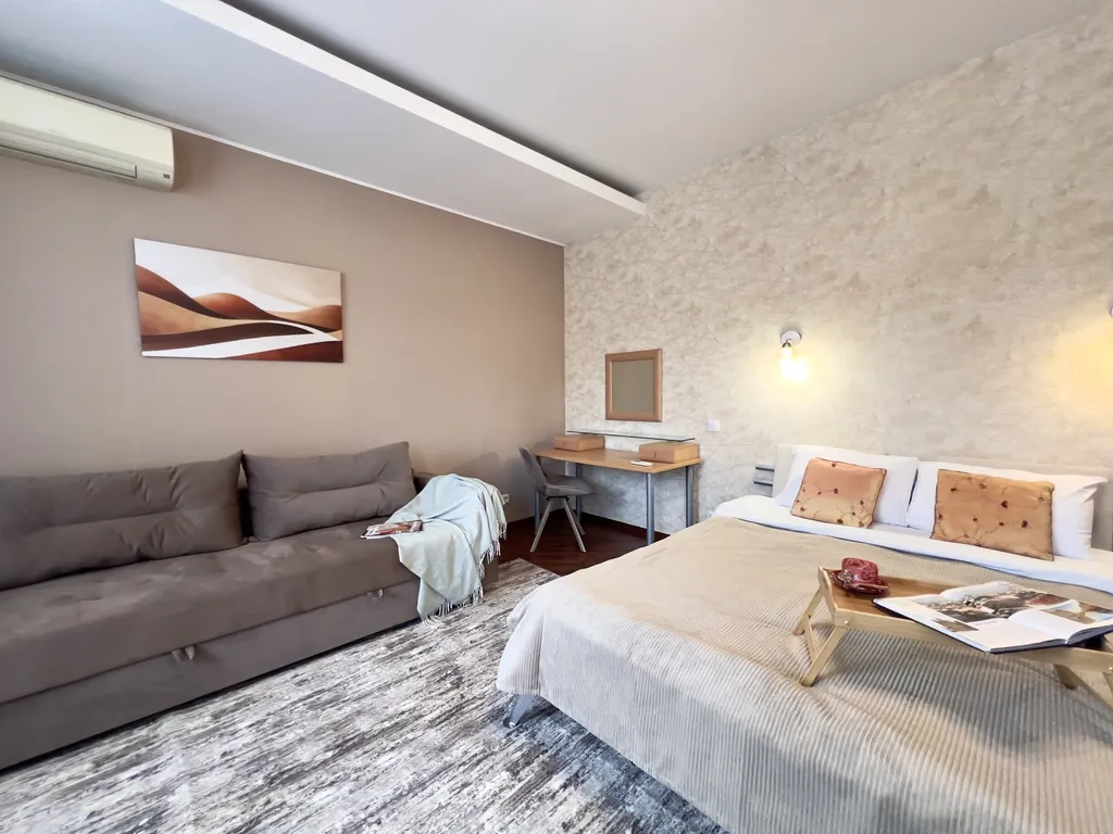 Апартаменты рядом с набережной с видом на бульвар дзержинского