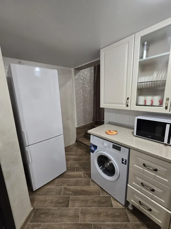 Большая светлая уютная квартира--студия в Горячеводске