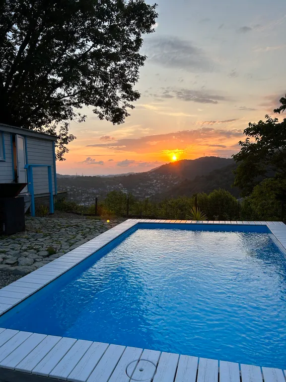 Алоха, гости - дом с теплым бассейном и баней