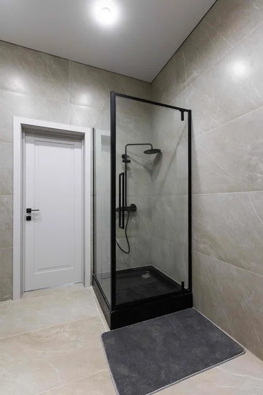 Уединенная вилла в окружении гор на Черноморском побережье