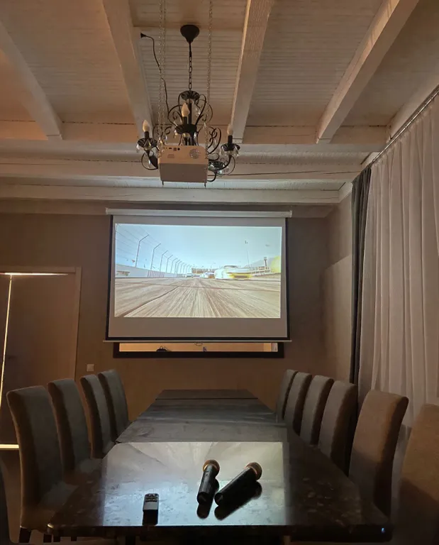 Дом на реке